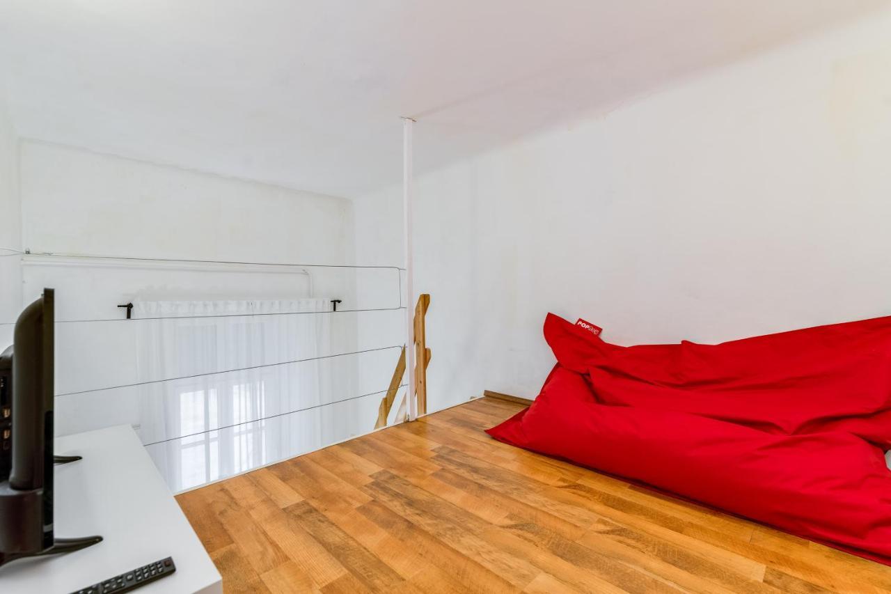 Apartment Little Cola In Dohany Street With Ac *